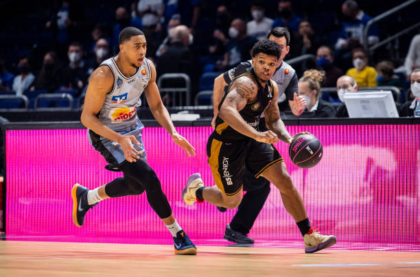 湖人目前需 湖人目前需