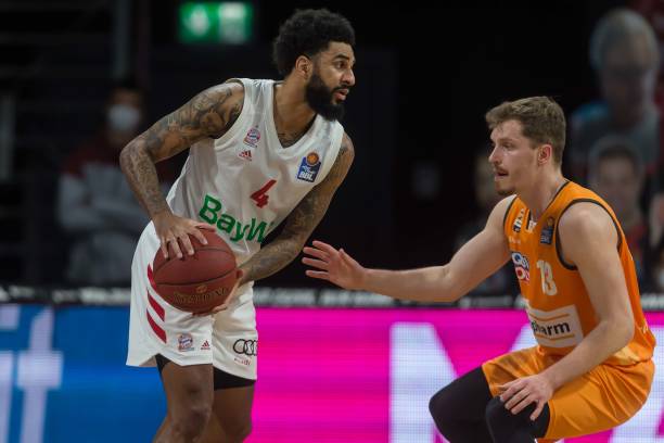 头球进攻展 头球进攻展