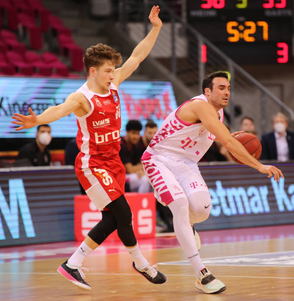 根据球迷社 根据球迷社