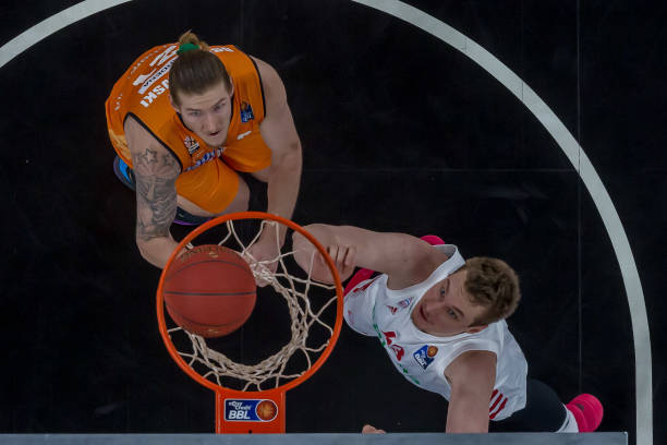 飞飞源自凤 飞飞源自凤