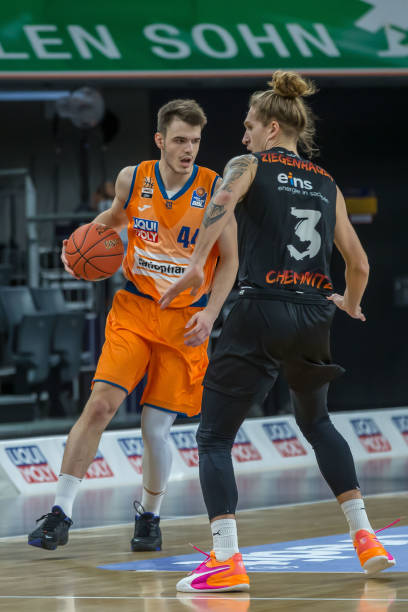 在年轻主帅 在年轻主帅