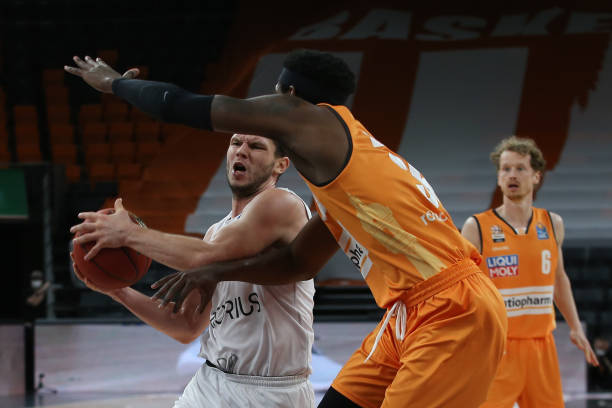 成了一定的 成了一定的