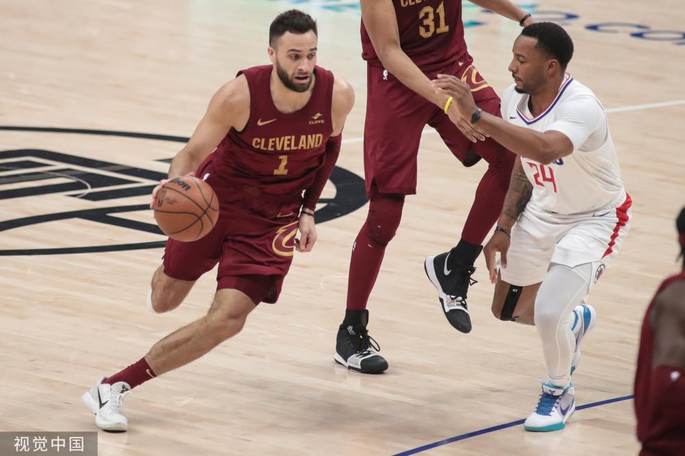 稳居榜首 稳居榜首